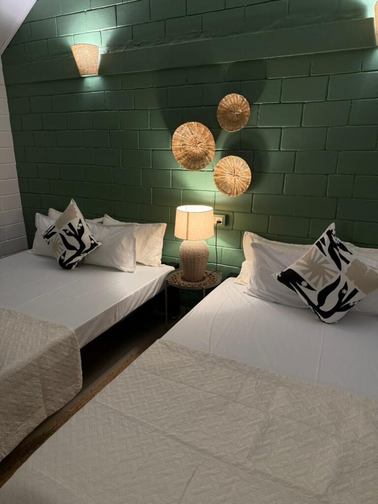 eff267f5-af7d-4a2d-a5c3-311a157bc1cf